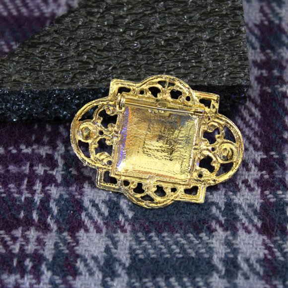 Enamel swirl Gold-tone Pin - Picture 6 of 6